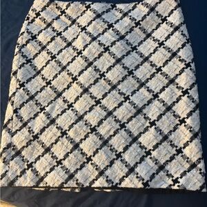 White House Black Market Black and Cream Pencil Skirt